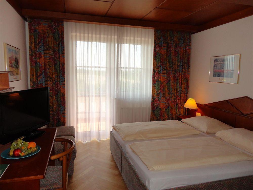 Business-Hotel Stockinger Ansfelden Kültér fotó